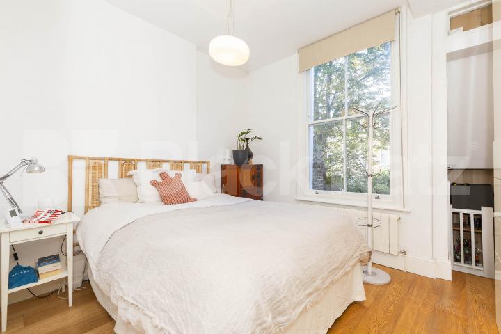 			1 Bedroom, 1 bath, 1 reception Flat			 Hillfield Avenue, Crouch End